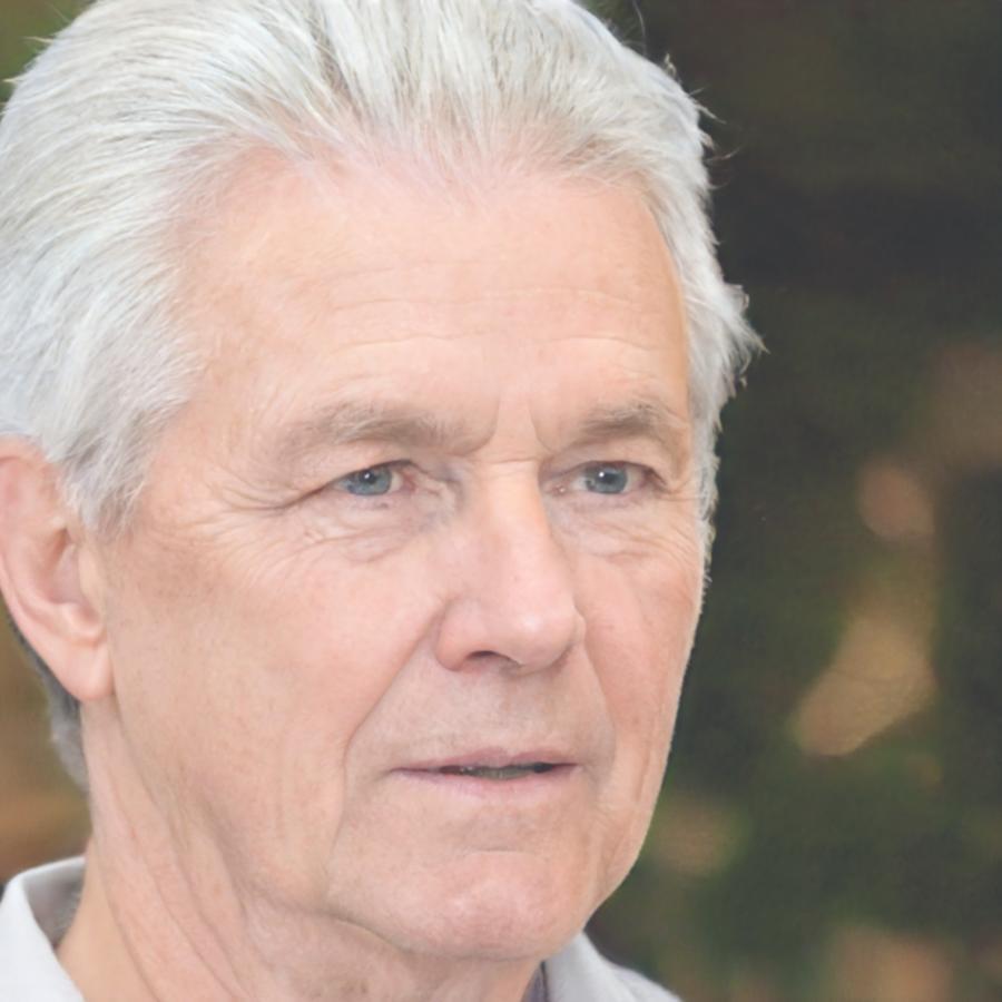 Portrait de Thomas Martin, consultant en finances personnelles